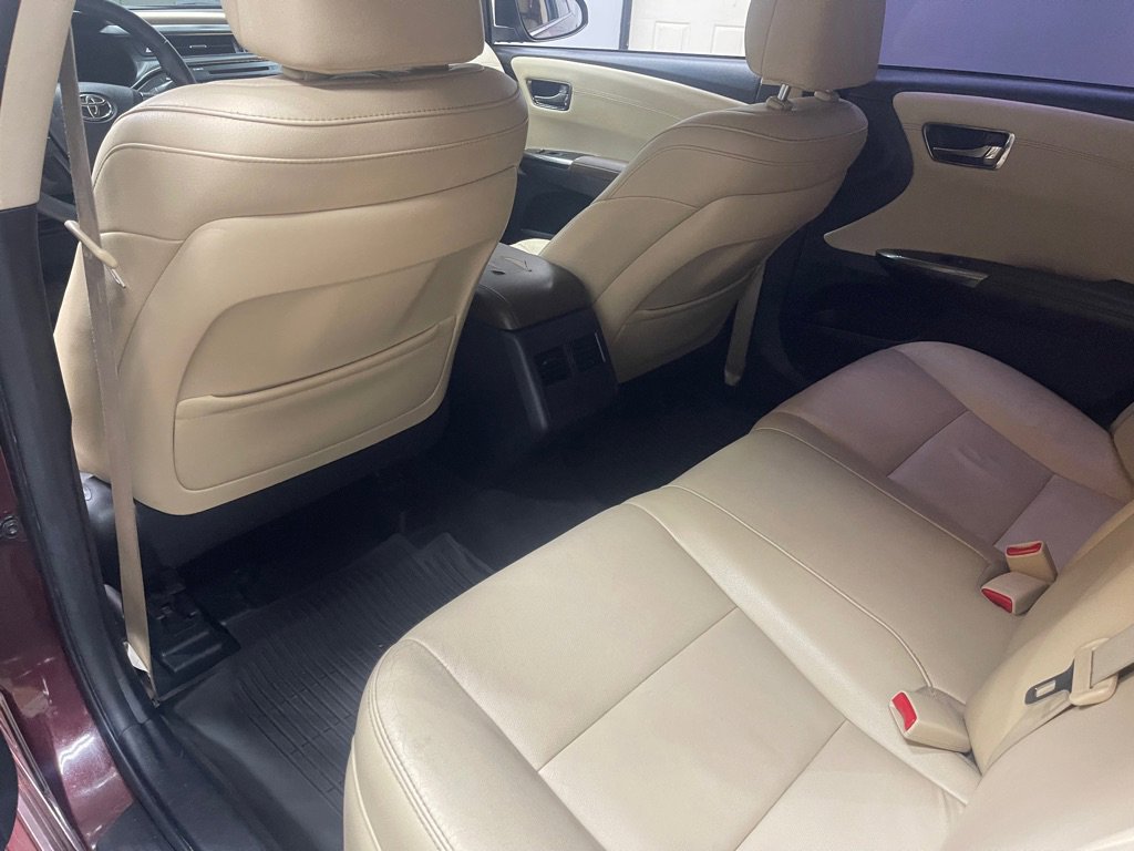 Used 2016 Toyota Avalon Touring image 25