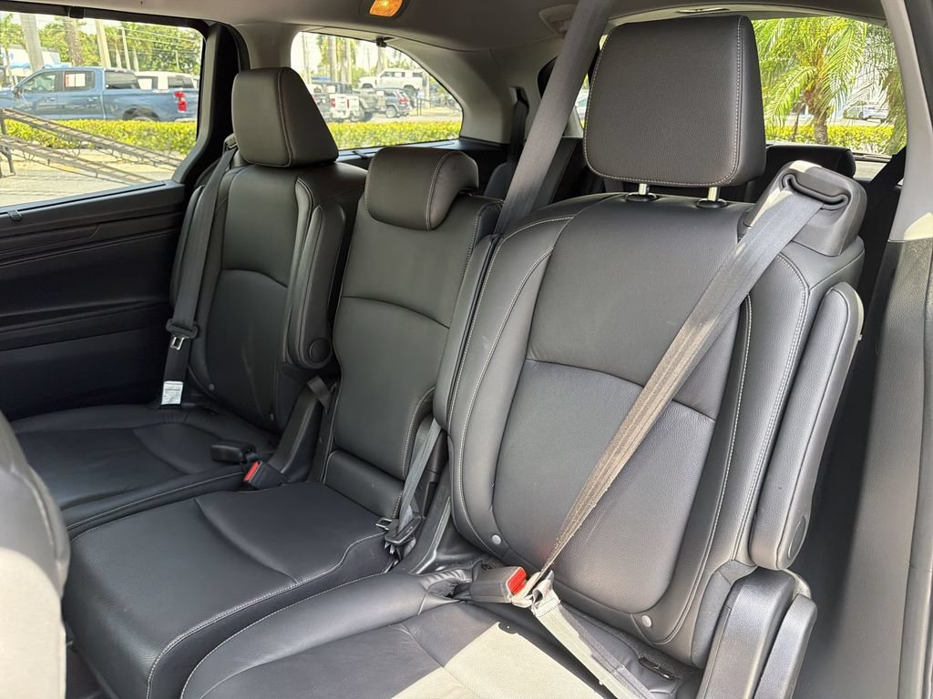 Certified 2024 Honda Odyssey Touring image 21
