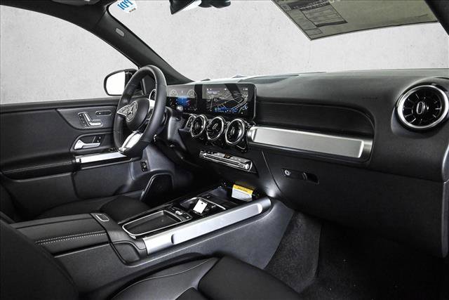 New 2026 Mercedes-Benz GLB 250 4MATIC image 24