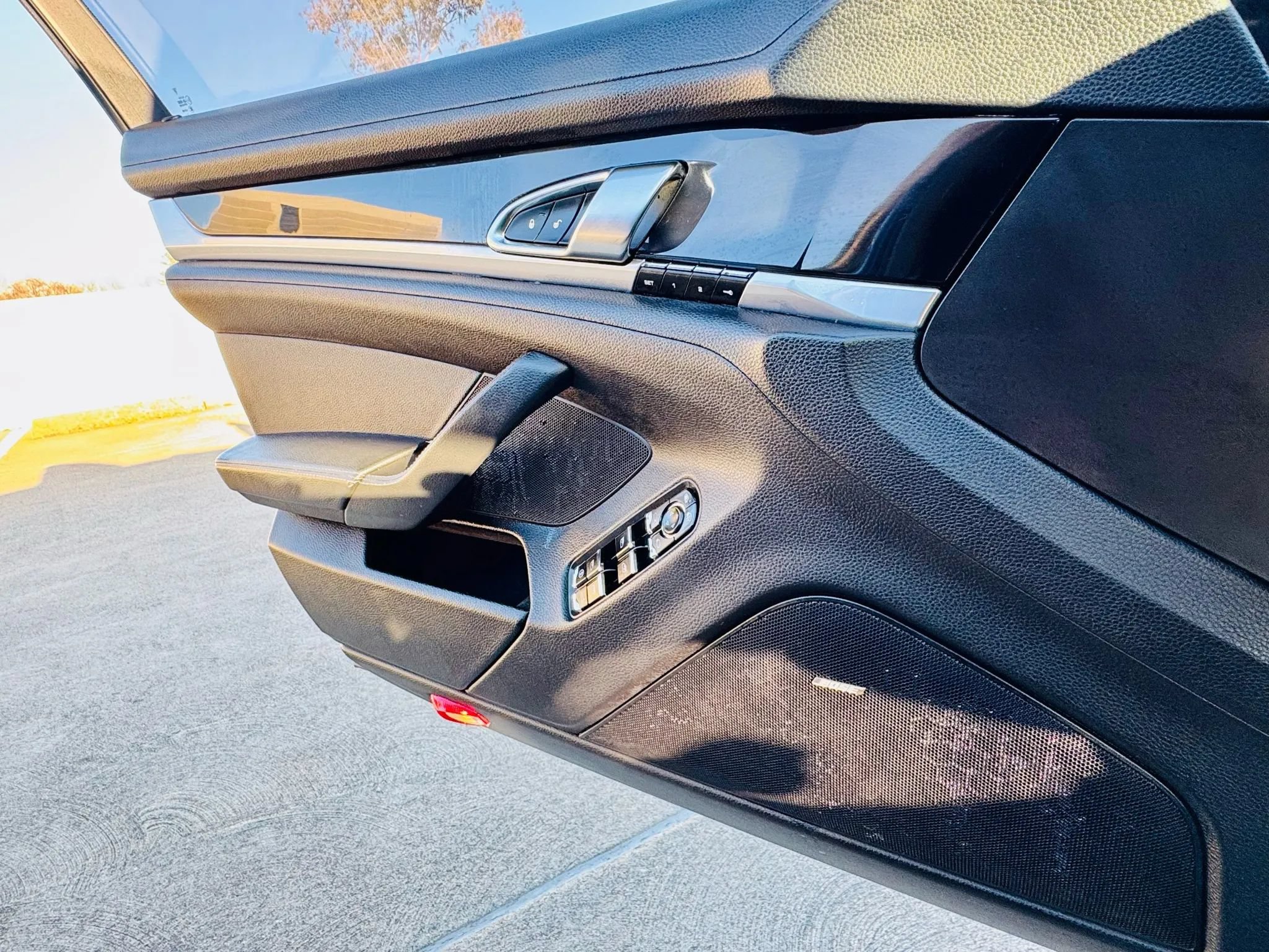 Used 2016 Porsche Panamera Edition RWD image 36
