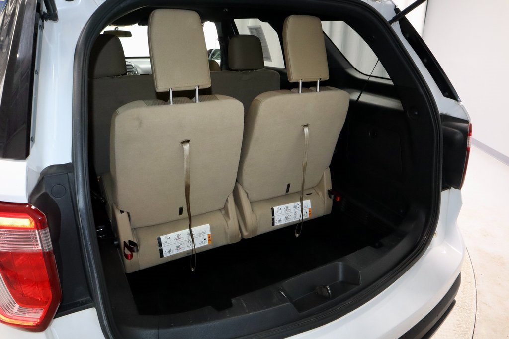 Used 2017 Ford Explorer FWD image 13