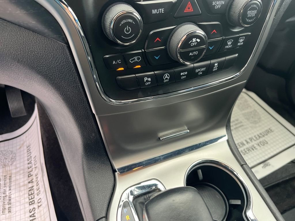 Used 2018 Jeep Grand Cherokee Altitude image 15