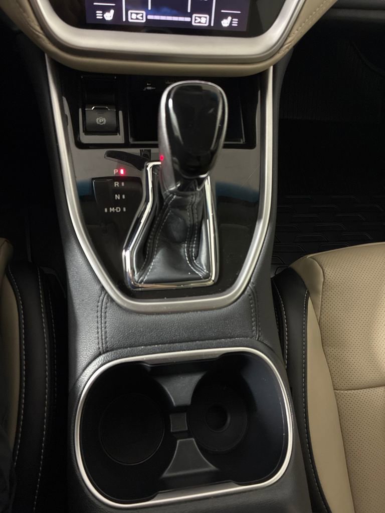 Certified 2022 Subaru Outback Limited image 33