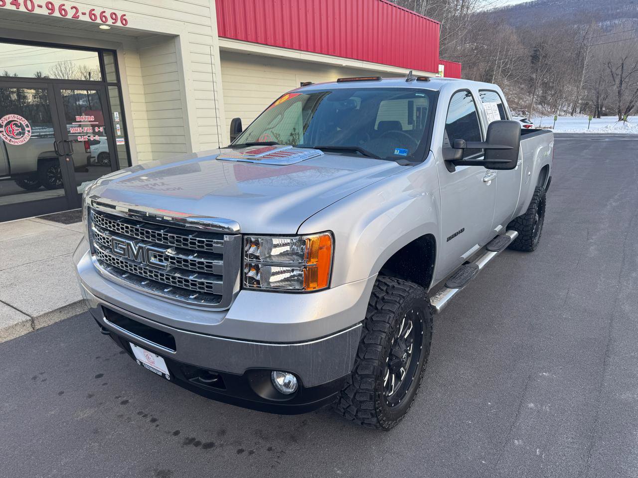 Used 2013 GMC Sierra 2500 SLT w/ Snow Plow Prep Package image 2