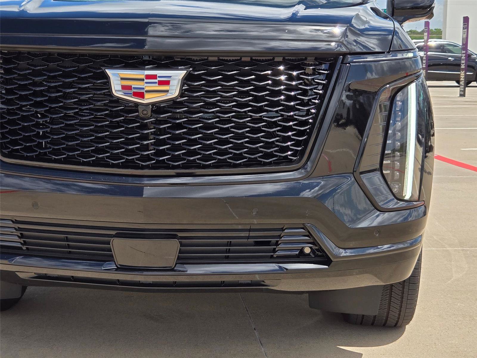 New 2026 Cadillac Escalade ESV Platinum Sport w/ LPO, Floor Liner Package AWD/4WD image 6