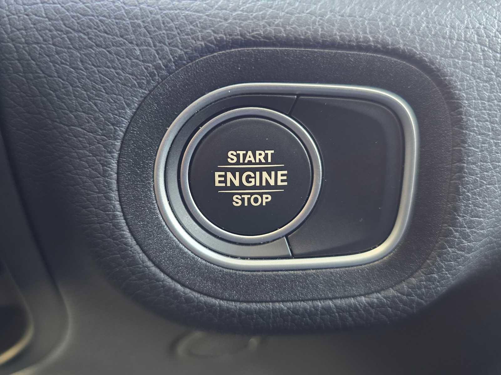 Used 2024 Mercedes-Benz GLE 450e GLE 450e Plug-In Hybrid image 36