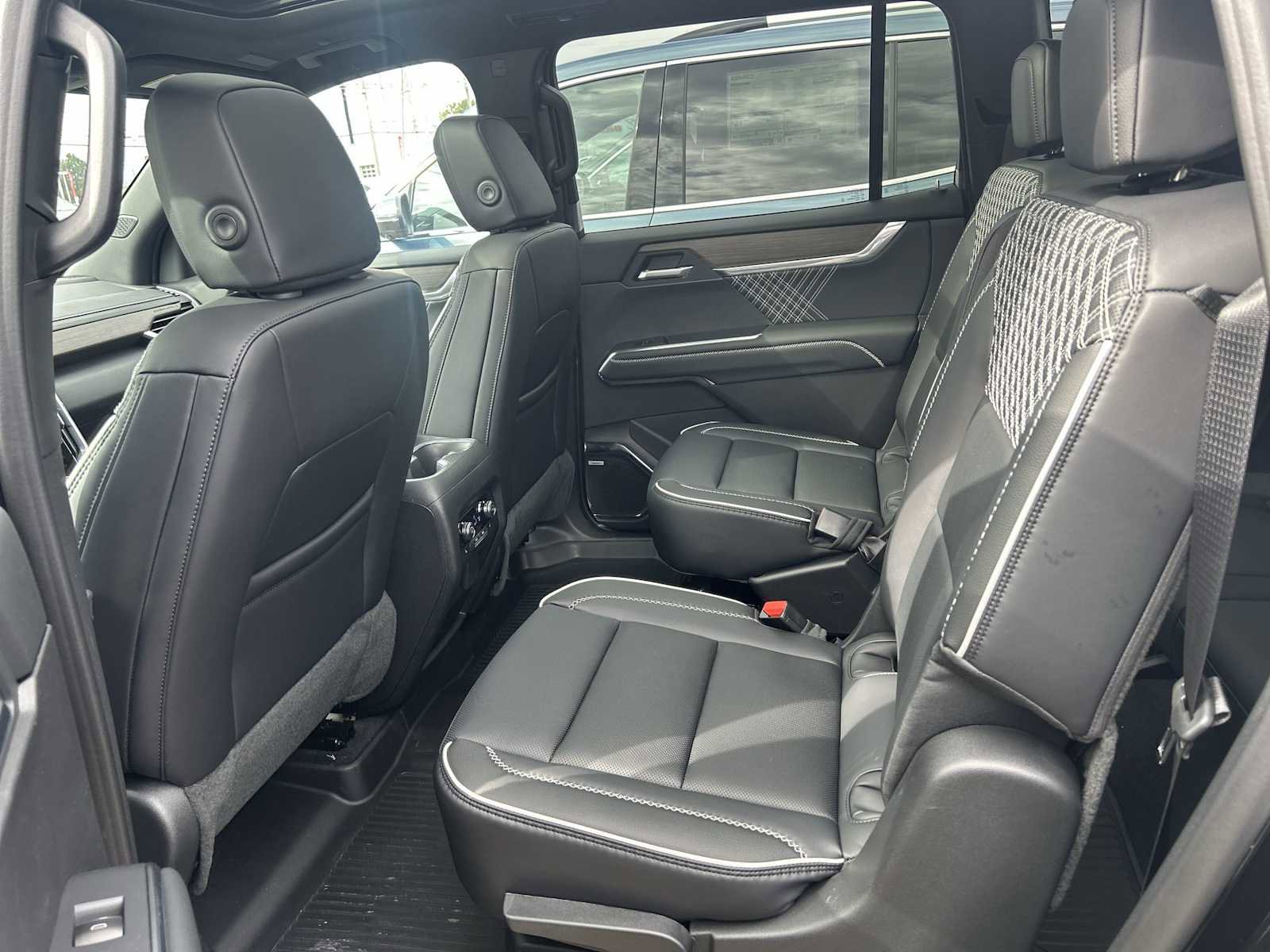 New 2026 GMC Acadia Denali w/ Super Cruise Package image 28