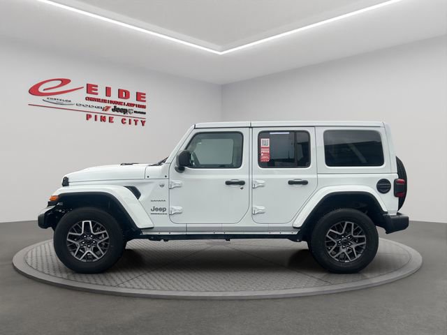 Used 2024 Jeep Wrangler Unlimited Sahara AWD/4WD image 2