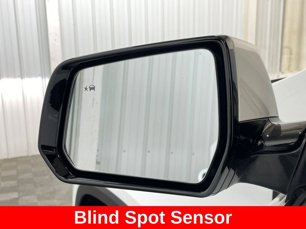 Used 2020 Chevrolet Traverse RS w/ LPO, Floor Liner Package AWD/4WD image 36