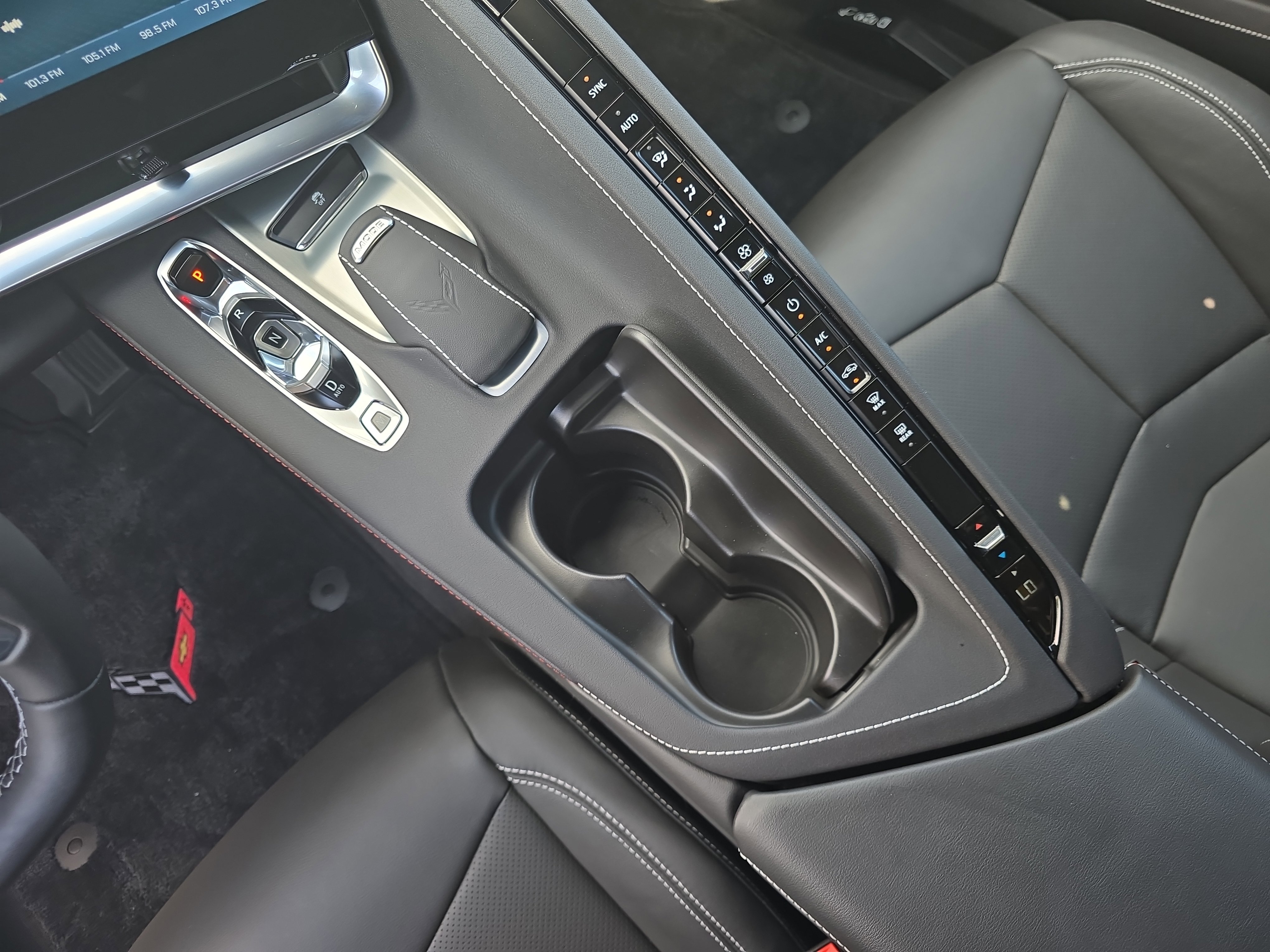 Used 2025 Chevrolet Corvette Stingray Coupe w/ Z51 Performance Package image 24