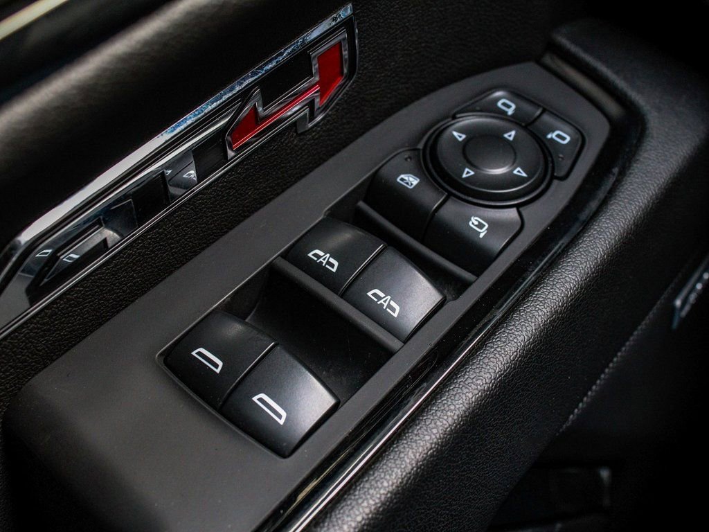 Used 2024 GMC Sierra 1500 AT4 w/ Technology Package image 10