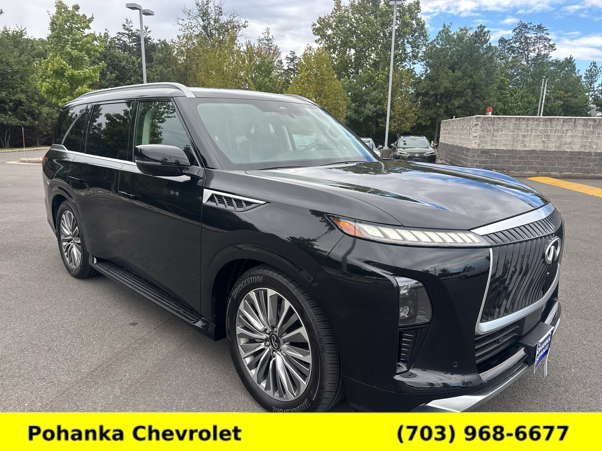 Used 2025 INFINITI QX80 Sensory