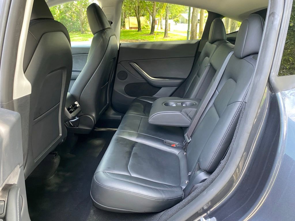 Used 2025 Tesla Model Y Performance AWD/4WD image 18