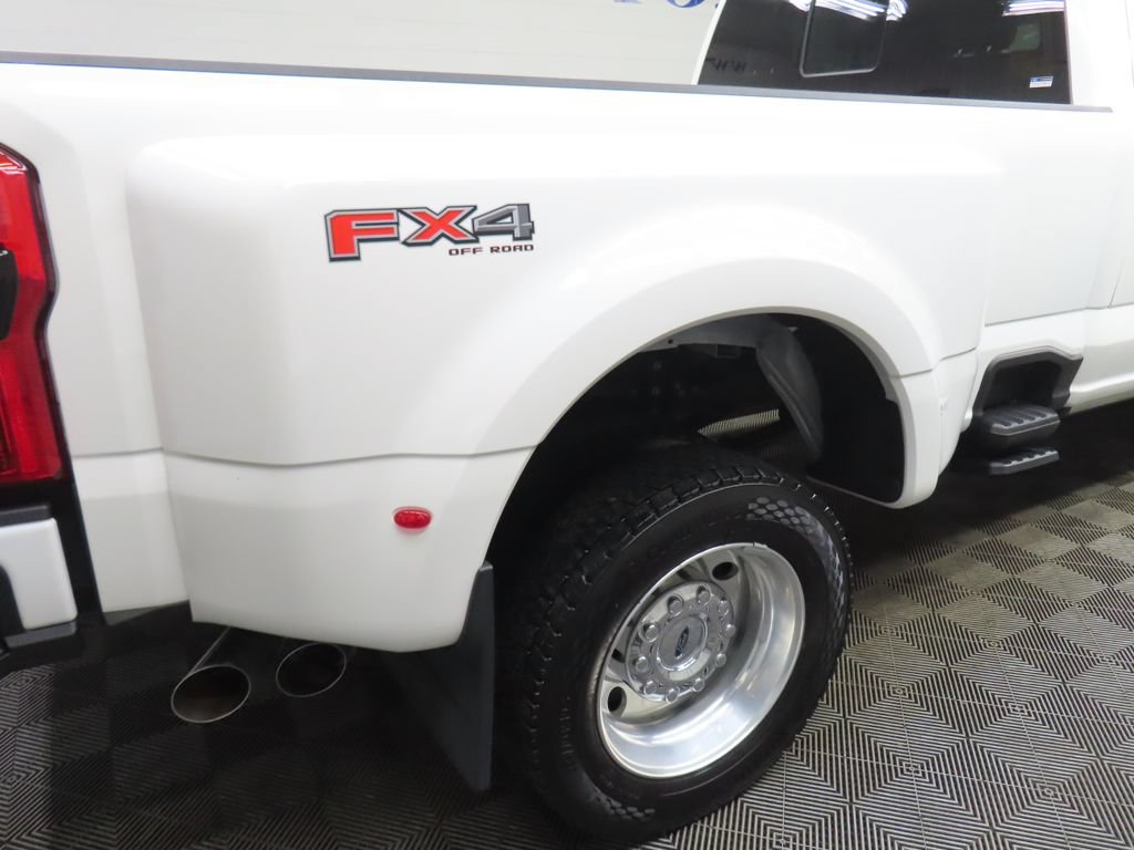 Used 2025 Ford F450 Platinum w/ Platinum Plus Package AWD/4WD image 45