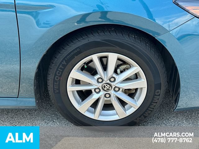 Used 2025 Toyota Camry LE FWD image 14