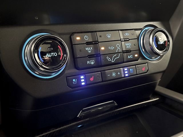 Certified 2021 Ford F250 Platinum w/ FX4 Off-Road Package AWD/4WD image 19