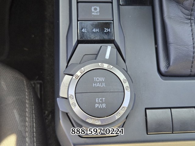 Used 2025 Toyota Tacoma SR5 AWD/4WD image 26