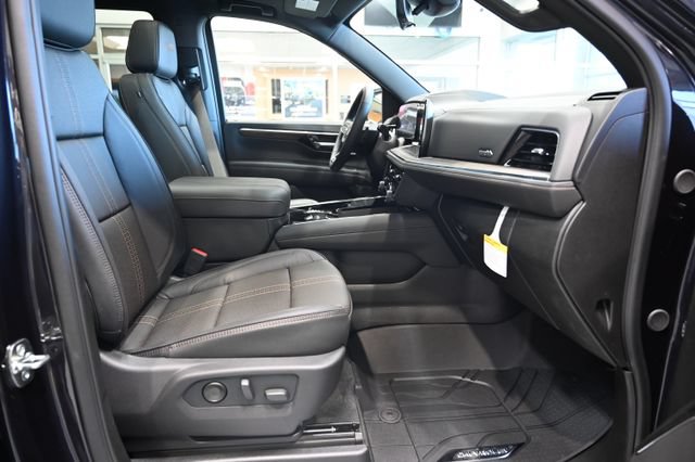 New 2026 Chevrolet Tahoe High Country w/ Sun And Tow Package AWD/4WD image 10