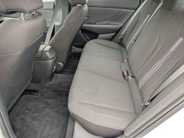 Used 2025 Hyundai Elantra Sport image 27