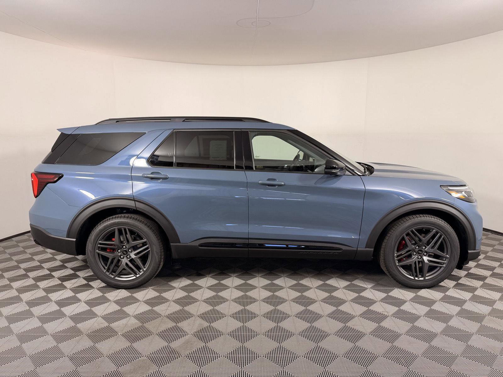 New 2026 Ford Explorer ST w/ Sun And Sound Package AWD/4WD image 9