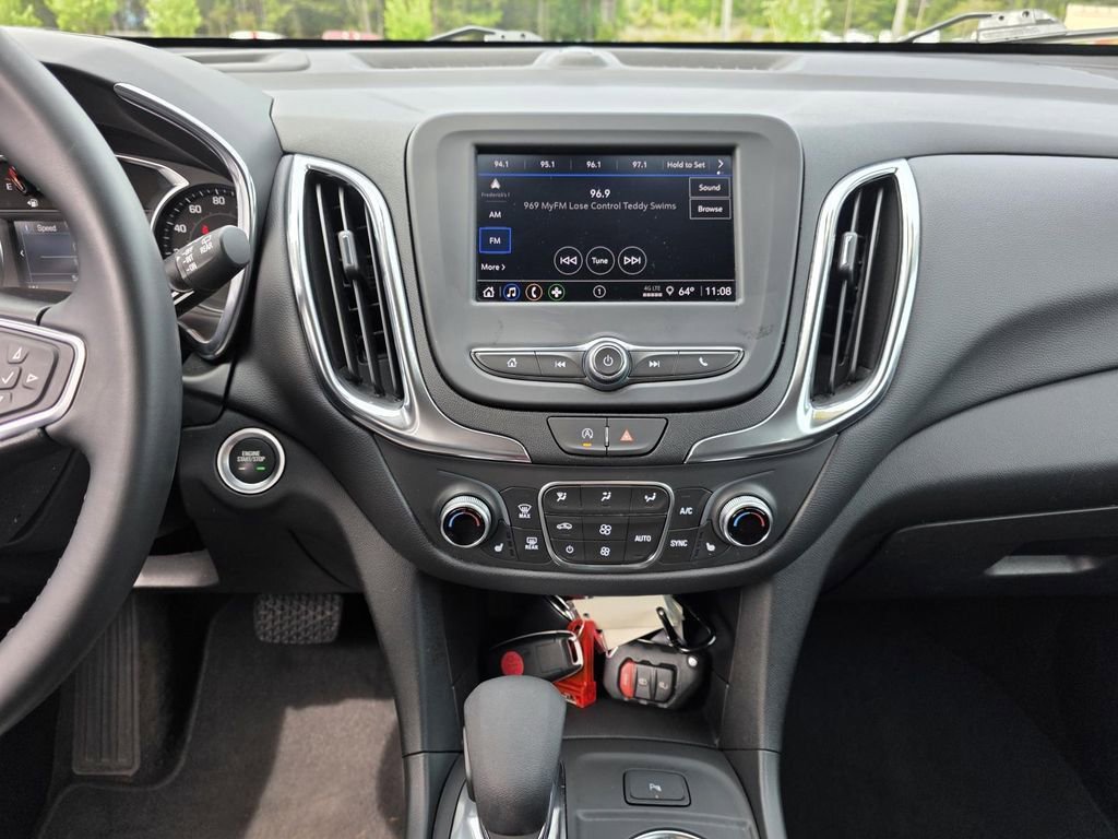 Used 2024 Chevrolet Equinox LT AWD/4WD image 26