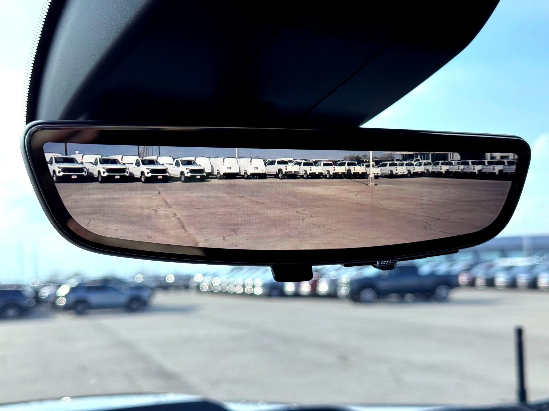 Used 2024 Chevrolet Silverado 1500 ZR2 w/ Technology Package image 33