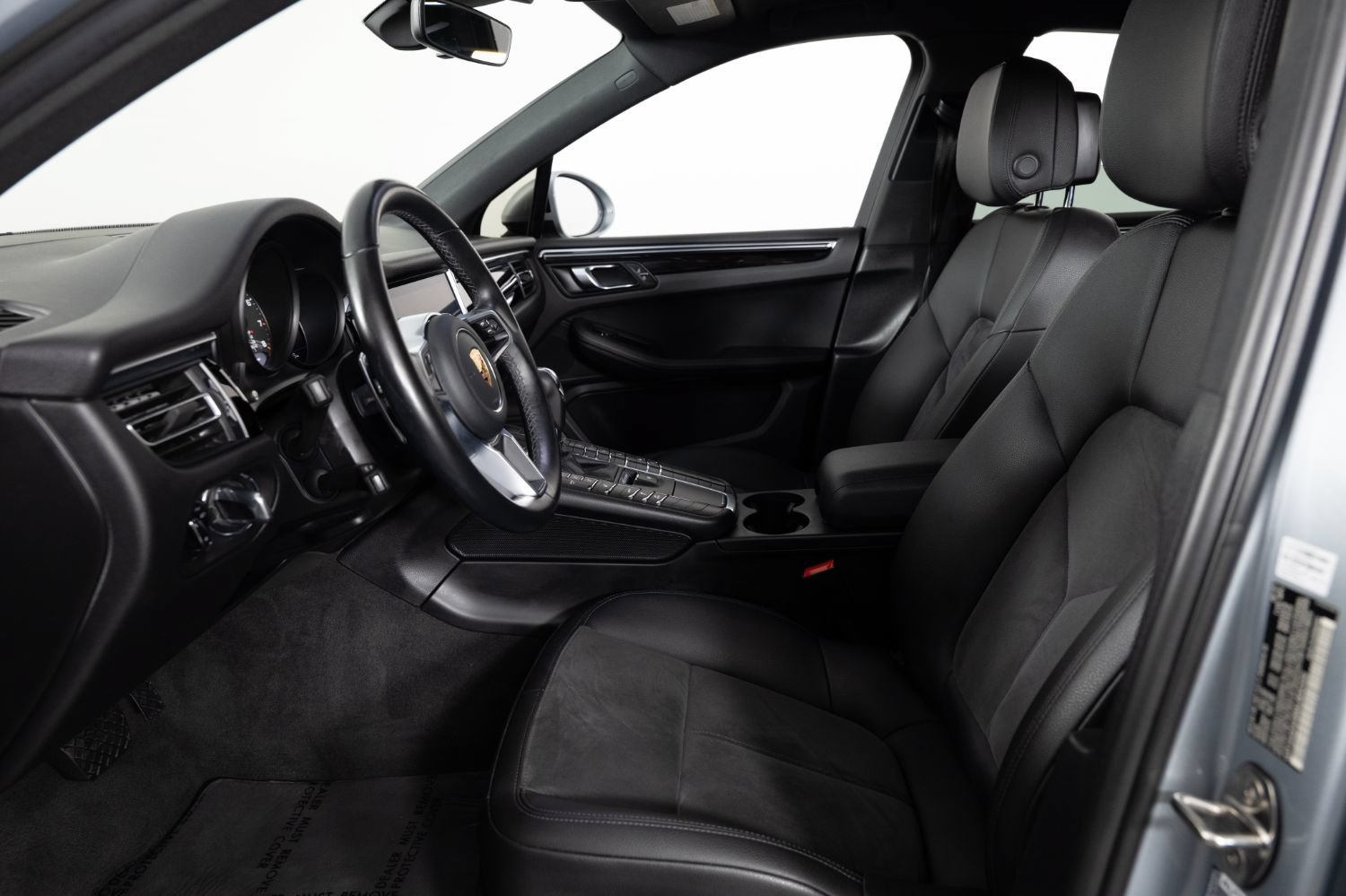 Used 2021 Porsche Macan AWD/4WD image 14