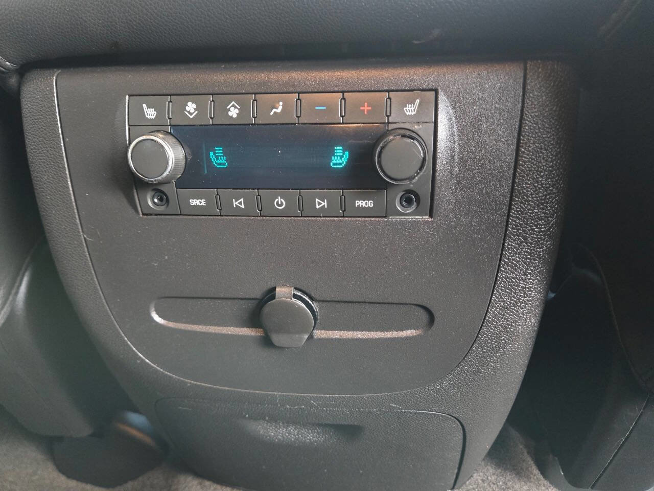 Used 2009 Chevrolet Tahoe LT w/ Luxury Package image 20