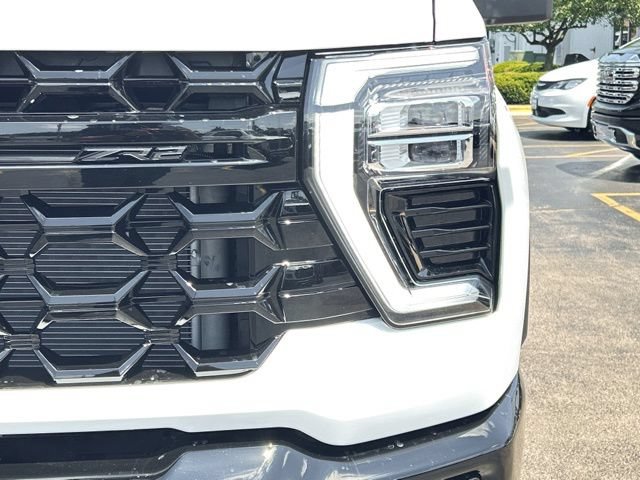 New 2026 Chevrolet Silverado 2500 ZR2 w/ LPO, Dark Essentials Package AWD/4WD image 3