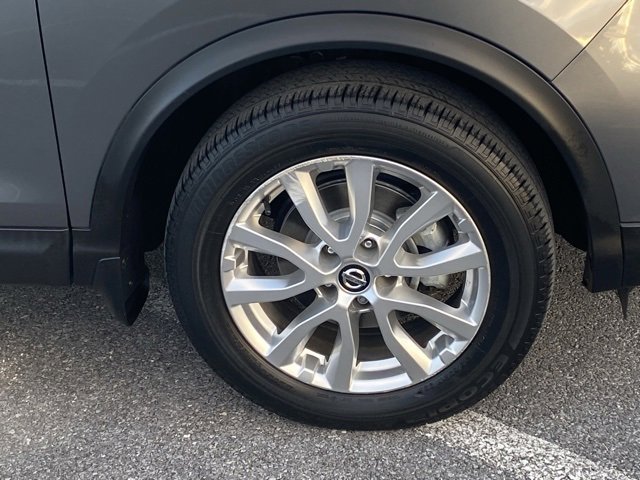 Certified 2021 Nissan Rogue Sport S image 11