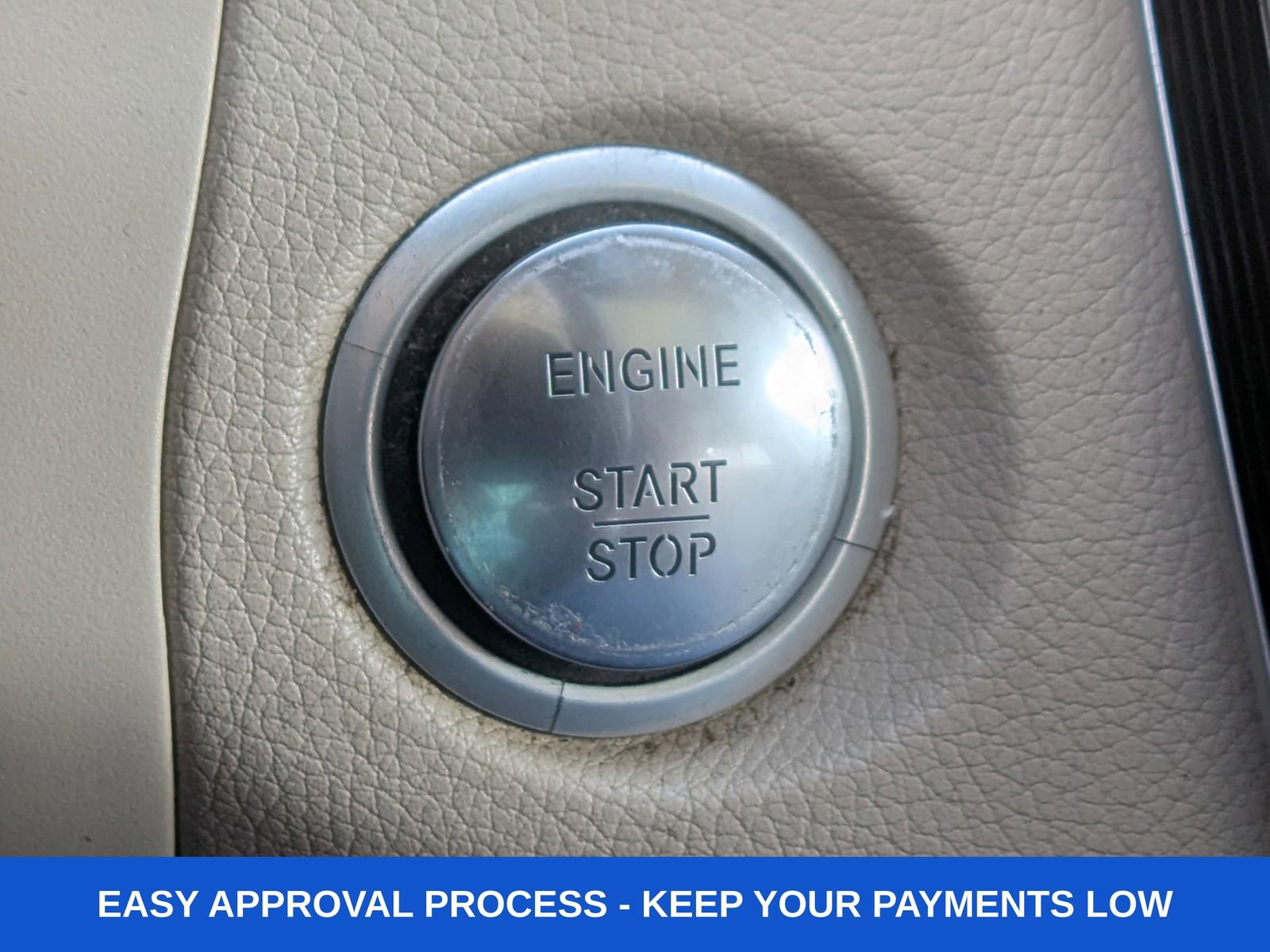 Used 2019 Mercedes-Benz GLC 300 4MATIC w/ Premium Package image 38