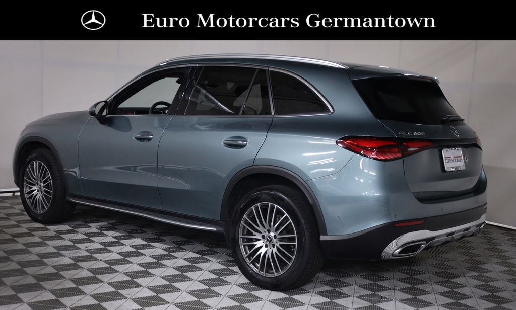 Certified 2026 Mercedes-Benz GLC 300 4MATIC image 4