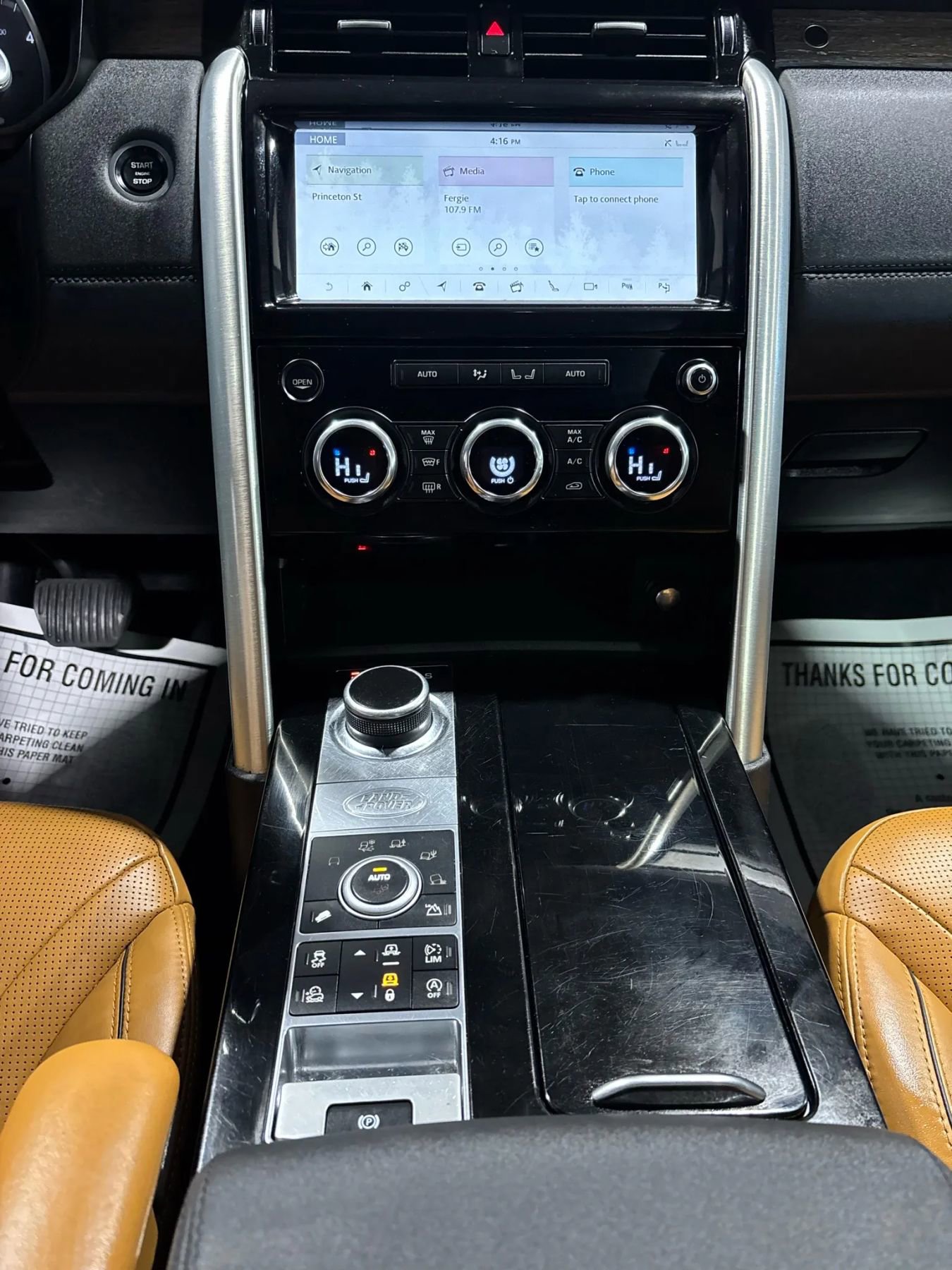 Used 2017 Land Rover Discovery HSE AWD/4WD image 20
