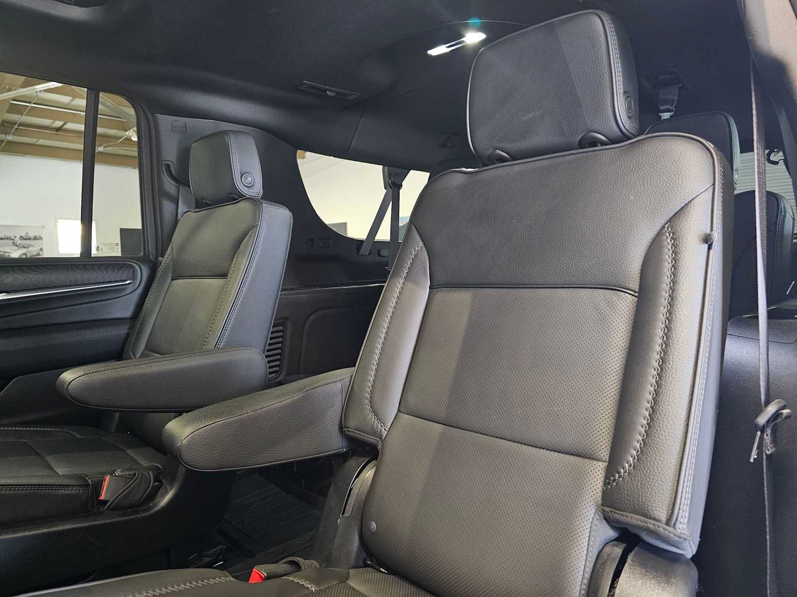 Used 2024 GMC Yukon XL Denali w/ Advanced Technology Package AWD/4WD image 20