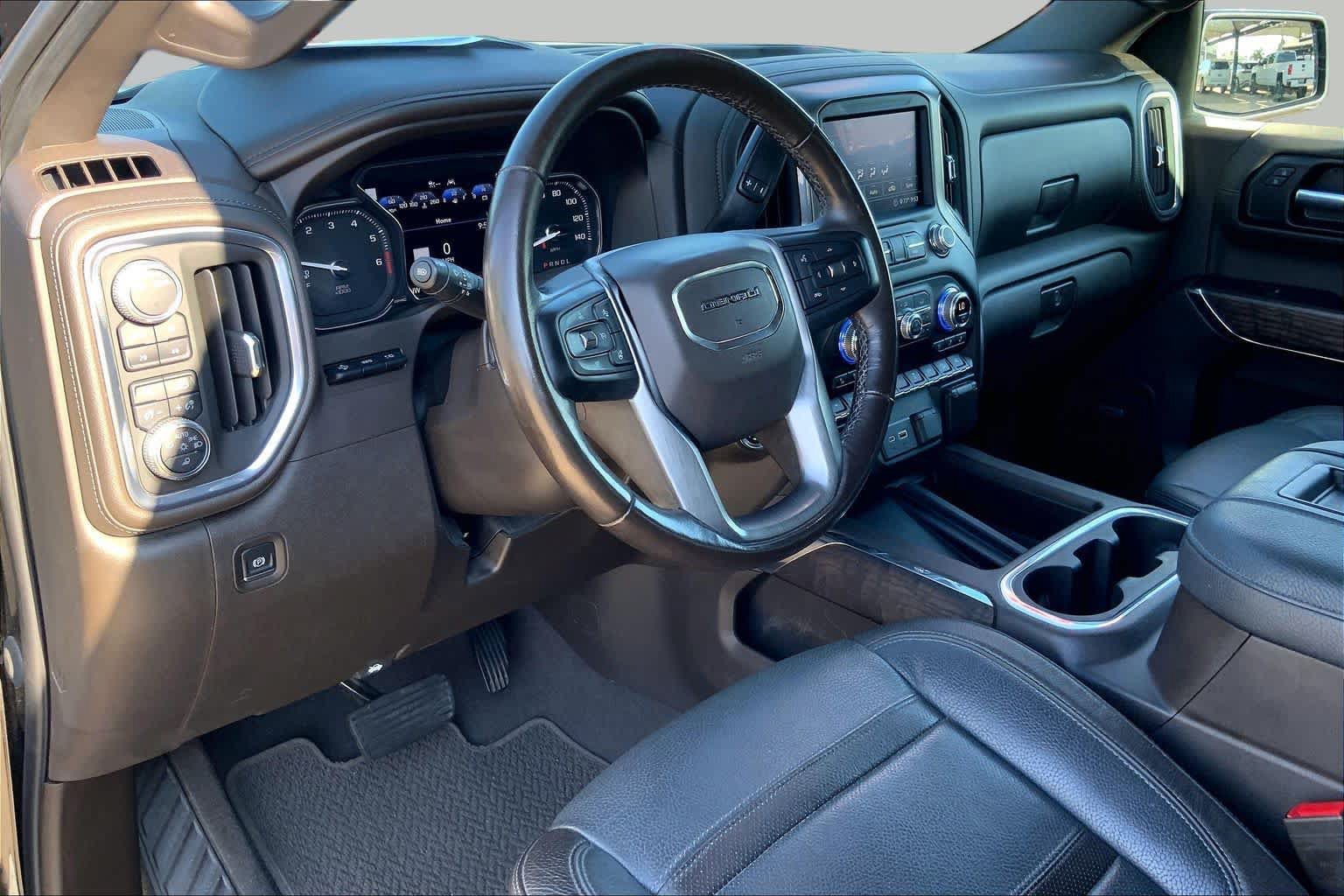 Used 2020 GMC Sierra 1500 Denali w/ Denali Ultimate Package AWD/4WD image 16