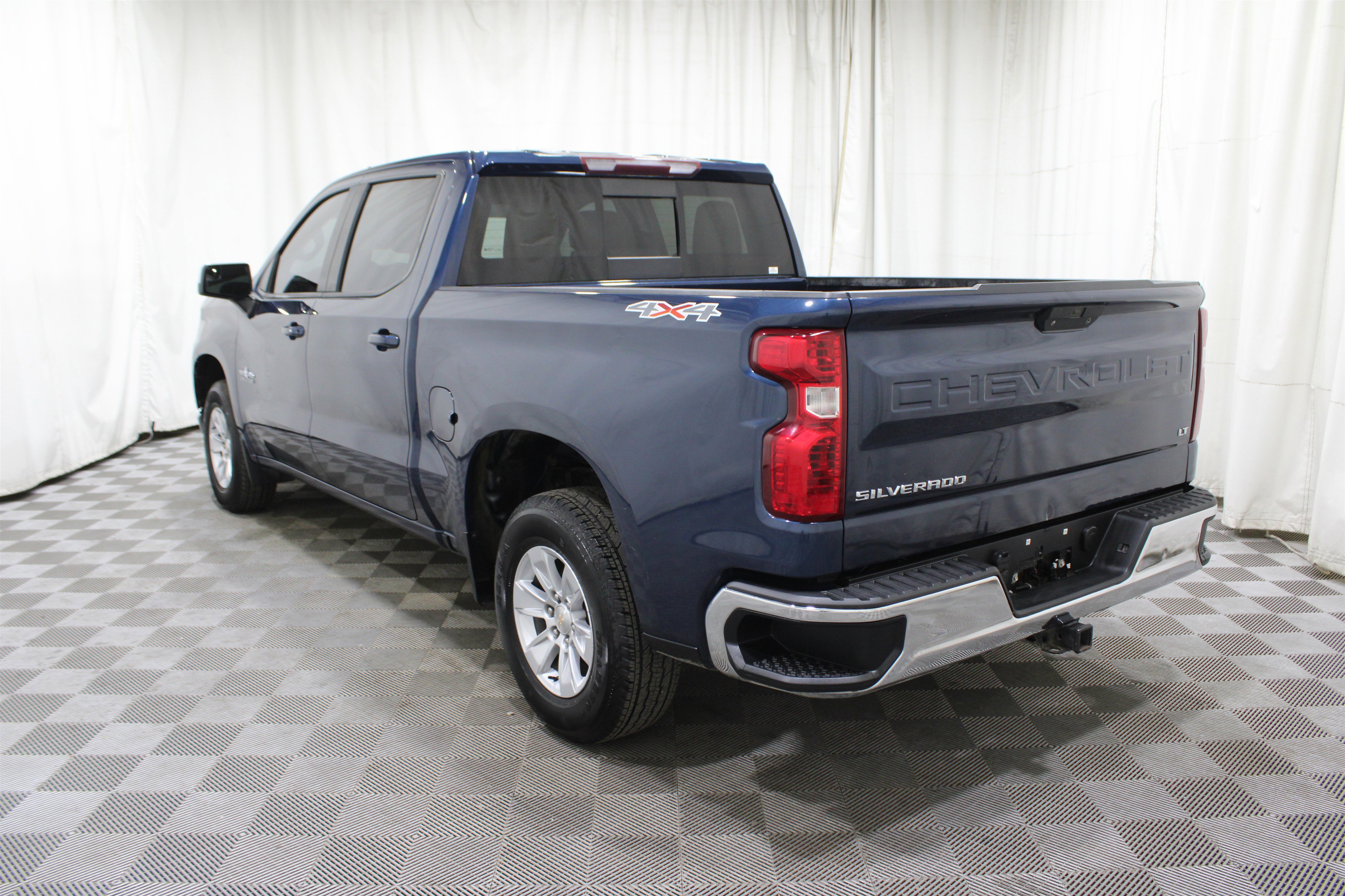 Used 2020 Chevrolet Silverado 1500 LT w/ Texas Edition image 36