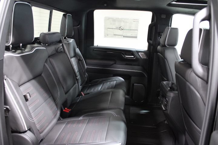 New 2026 GMC Sierra 2500 AT4X AWD/4WD image 32
