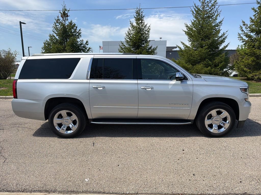 Used 2019 Chevrolet Suburban Premier AWD/4WD image 6
