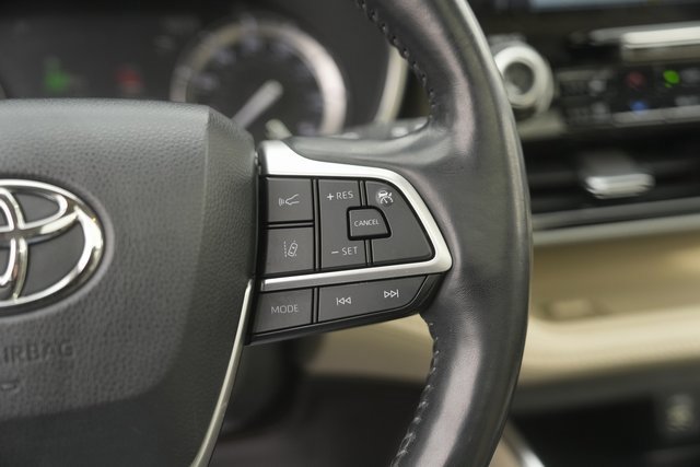 Used 2022 Toyota Highlander Platinum image 24