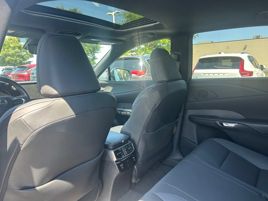 Used 2023 Lexus RX 350 Premium w/ Accessory Package AWD/4WD image 15