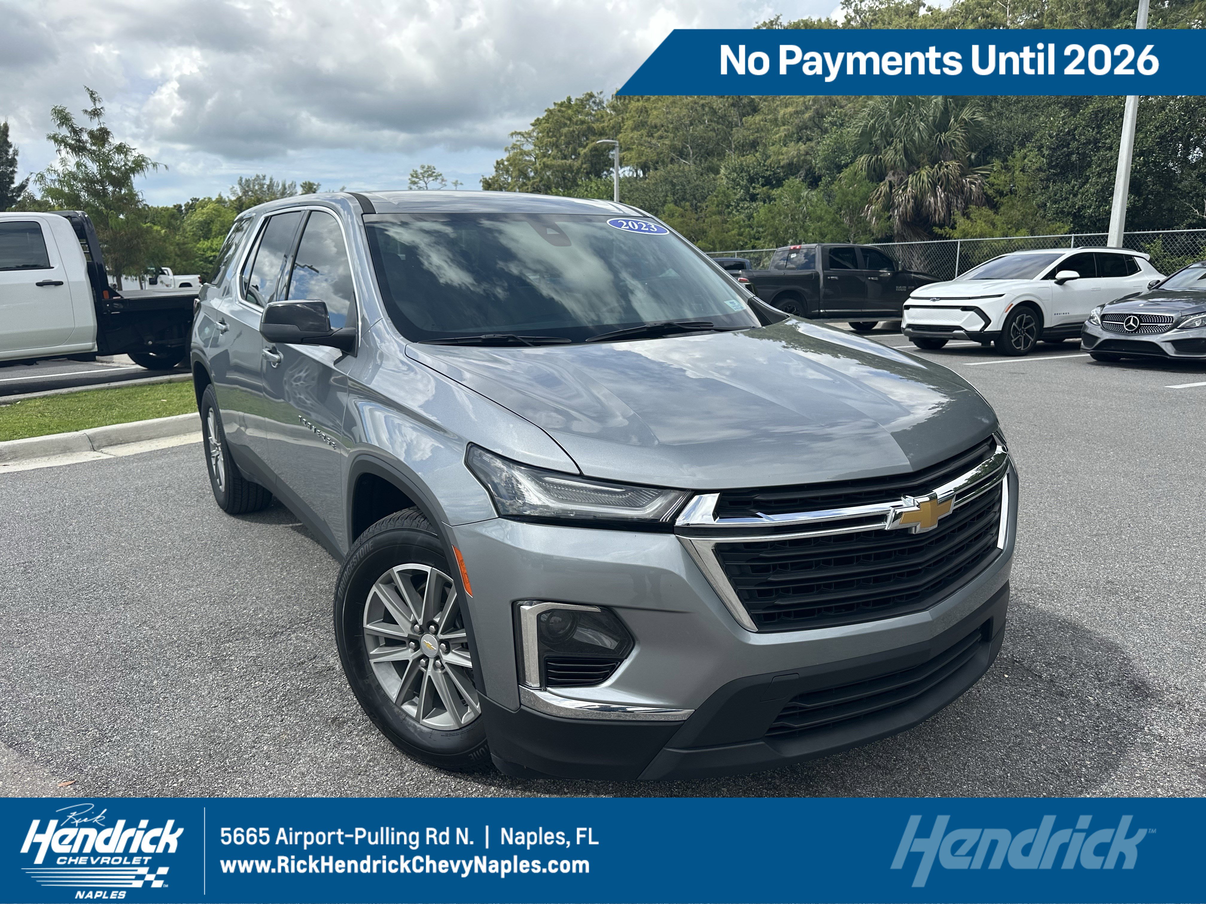 Used 2023 Chevrolet Traverse LS