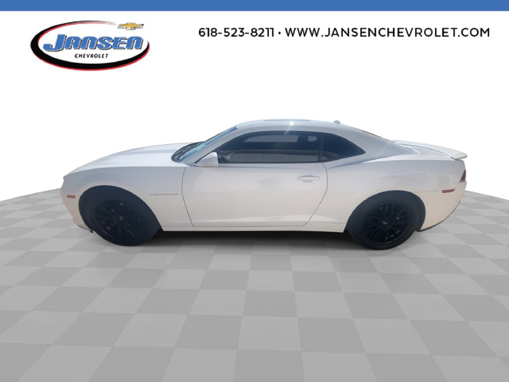 Used 2015 Chevrolet Camaro LT w/ 1LT Preferred Package RWD image 5