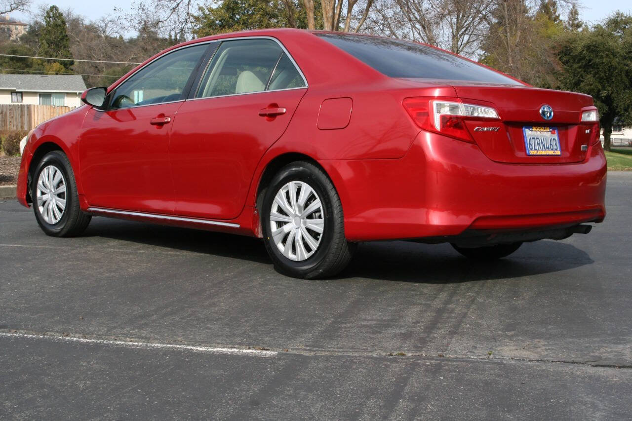 Used 2012 Toyota Camry LE w/ Preferred Accessory Pkg FWD image 9