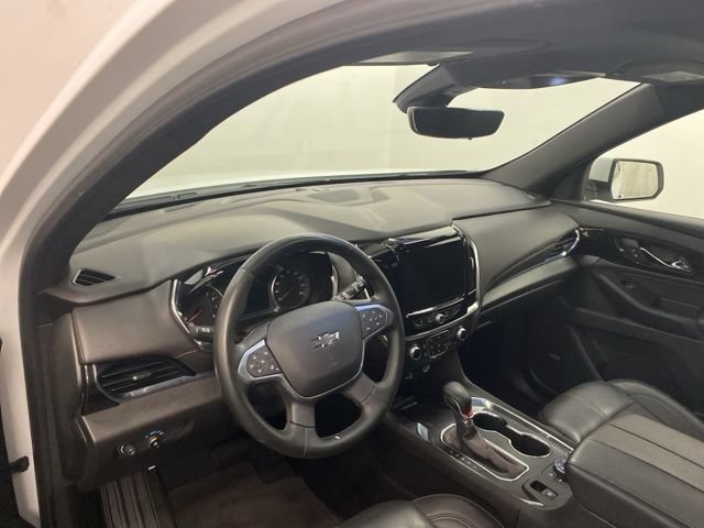 Used 2023 Chevrolet Traverse RS AWD/4WD image 8