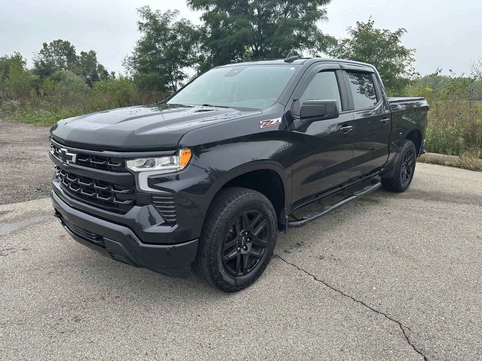 Used 2022 Chevrolet Silverado 1500 RST AWD/4WD image 3