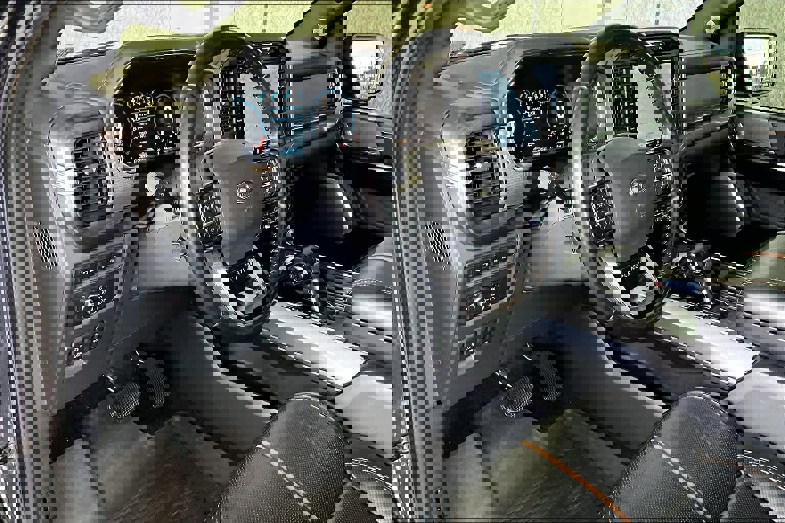 Used 2022 Ford F150 Platinum w/ Equipment Group 701A High image 17