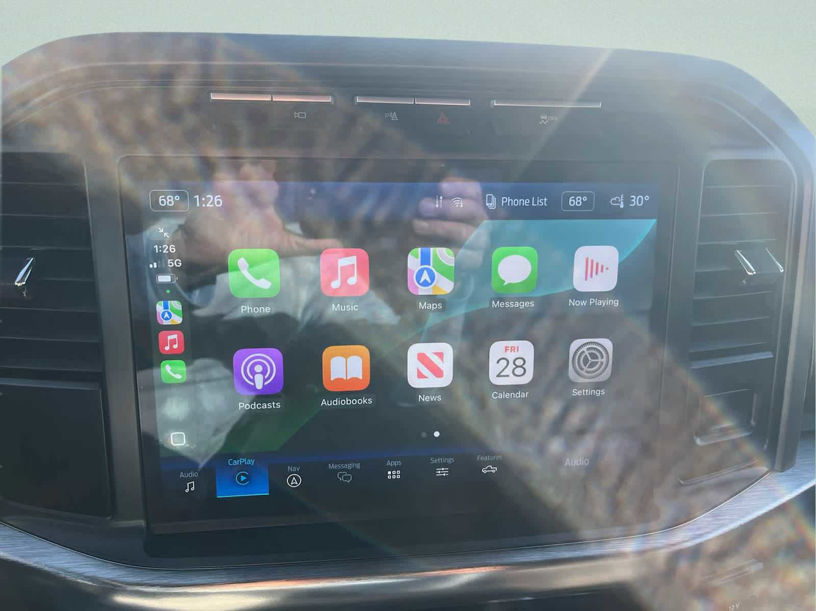 Used 2022 Ford F150 Lariat w/ Equipment Group 502A High image 41