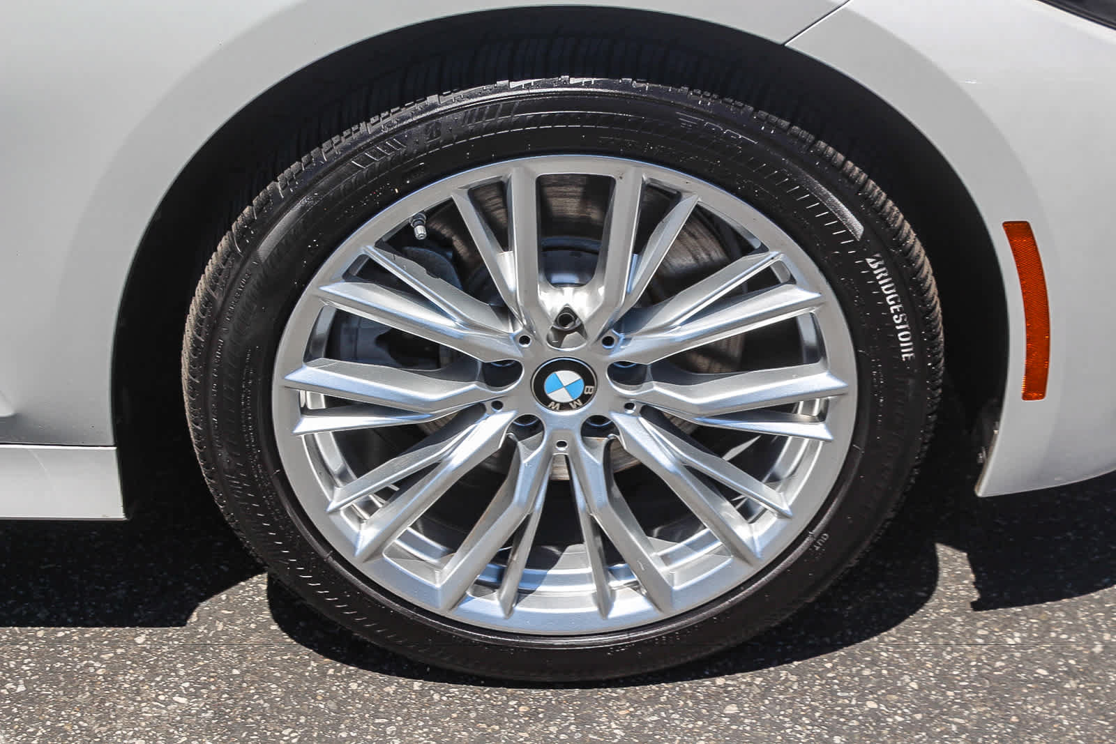 Used 2023 BMW 330i Sedan w/ Convenience Package RWD image 9