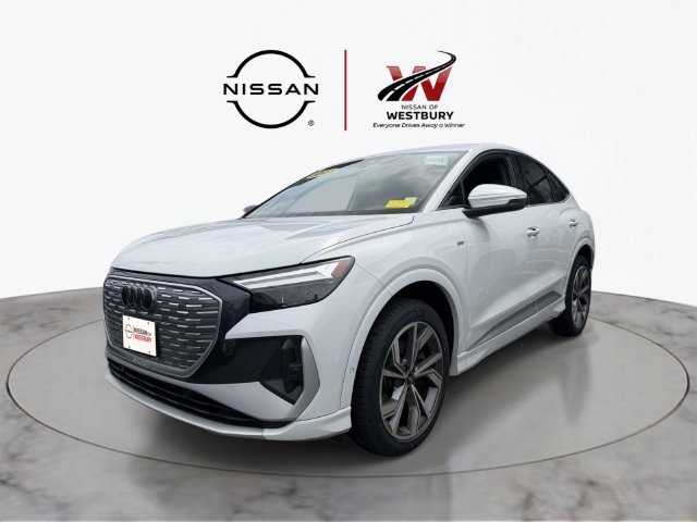 Used 2023 Genesis GV70 2.5T w/ Advanced Package AWD/4WD image 31