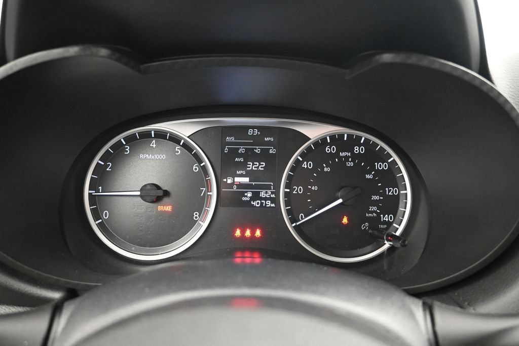 Used 2025 Nissan Versa S FWD image 14